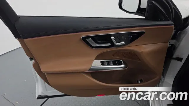 Mercedes-Benz E-Class W214 — Фото автомобиля 13