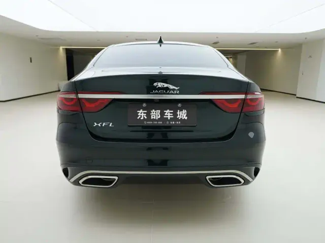 Jaguar XFL — Фото автомобиля 4