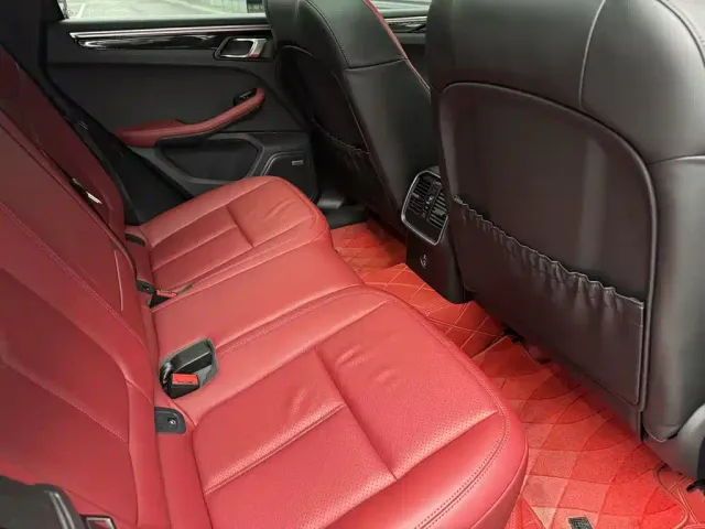 Porsche Macan — Фото автомобиля 8
