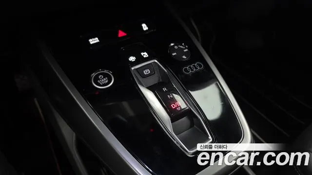 Audi Q4 e-tron F4 — Фото автомобиля 9