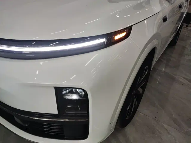 Li Auto L7 — Фото автомобиля 23