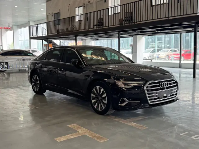 Audi A6L — Фото автомобиля 3