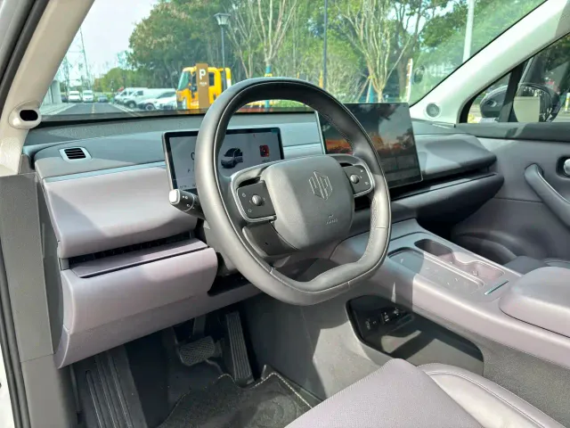 Leapmotor C16 — Фото автомобиля 8
