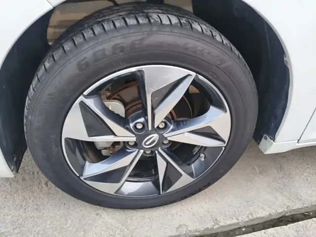 GAC Trumpchi M6 — Фото автомобиля 22