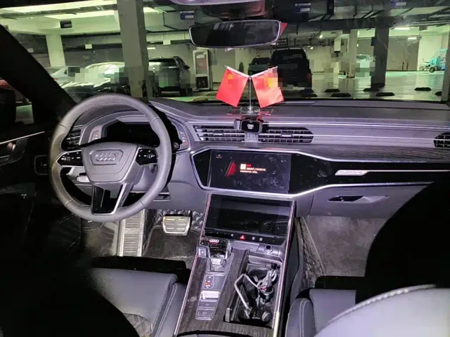 Audi A6L — Фото автомобиля 12