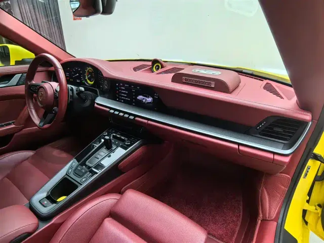 Porsche 911 — Фото автомобиля 15