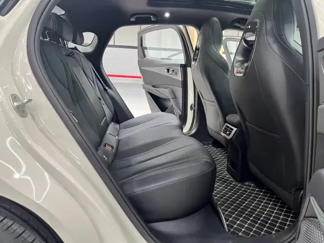 BYD Seal 06 New Energy 2025 DM-i Smart Drive Edition 120KM Luxury — Фото автомобиля 16