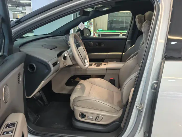 Li Auto i6 — Фото автомобиля 6
