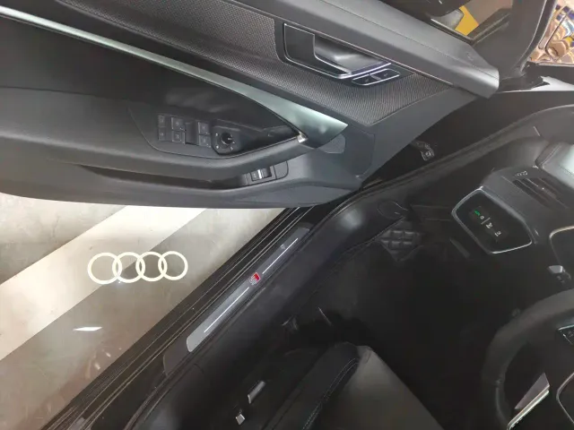 Audi A6L — Фото автомобиля 5