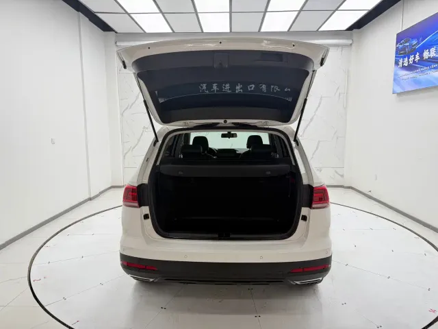 Volkswagen Tharu — Фото автомобиля 9