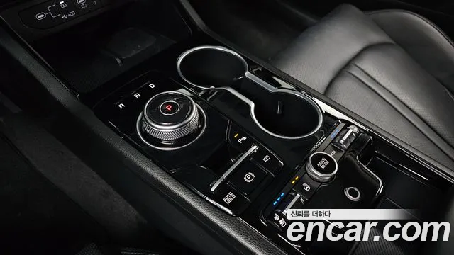 Kia K5 Новый K5 3 поколение 2.0 LPi(Для проката) — Фото автомобиля 9