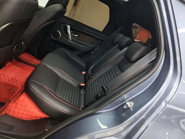 Land Rover Discovery Sport — Фото автомобиля 16
