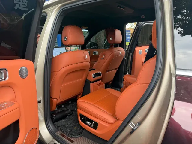 Li Auto L9 — Фото автомобиля 5