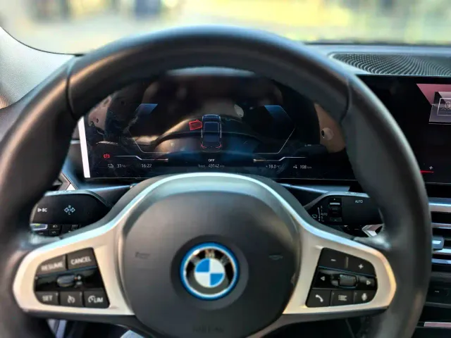 BMW i3 — Фото автомобиля 19