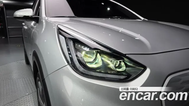 Kia Niro Niro Plus Air — Фото автомобиля 22