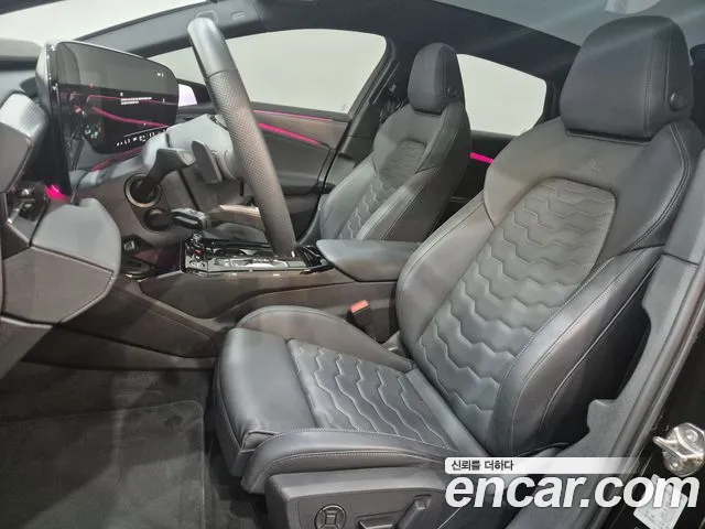 Audi A6 e-tron — Фото автомобиля 10