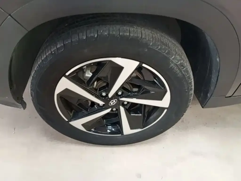 Hyundai Beijing Hyundai ix35 2021 2.0L Automatic 2WD GLS Leading Edition — Фото автомобиля 24