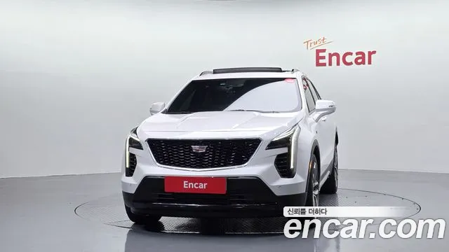 Cadillac XT4 2.0 Sport AWD — Фото автомобиля 3