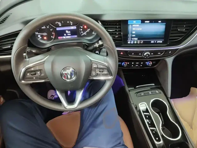 Buick Regal — Фото автомобиля 9