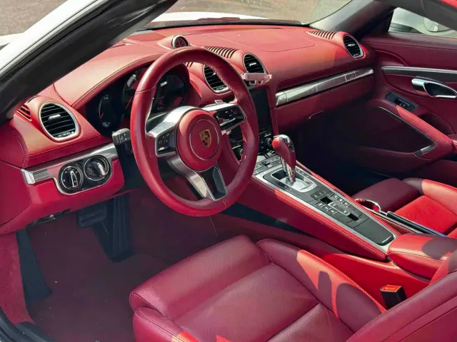 Porsche 718 — Фото автомобиля 5