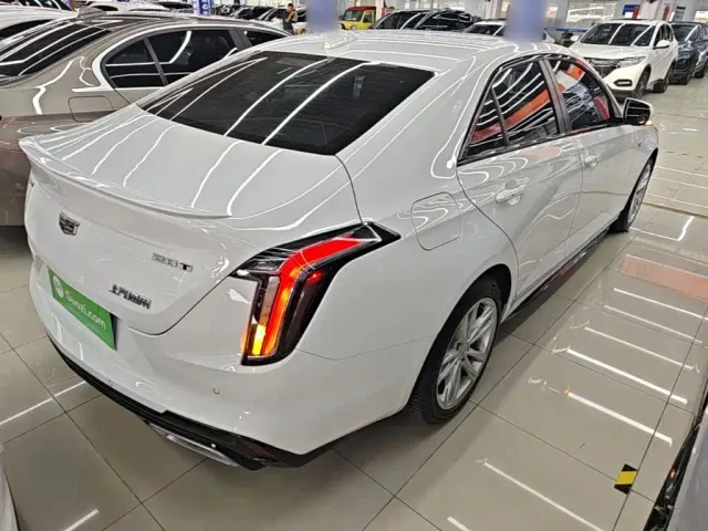 Cadillac CT4 — Фото автомобиля 6