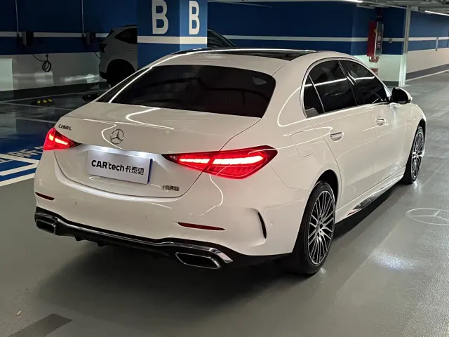 Mercedes-Benz C-Class — Фото автомобиля 10