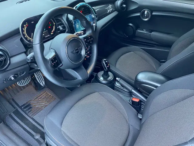 MINI Hatch — Фото автомобиля 3