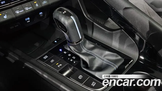 Hyundai Avante CN7 — Фото автомобиля 9