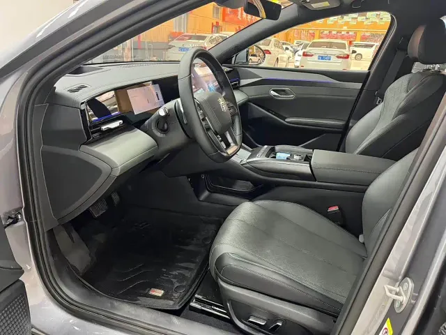 BYD Qin L — Фото автомобиля 4