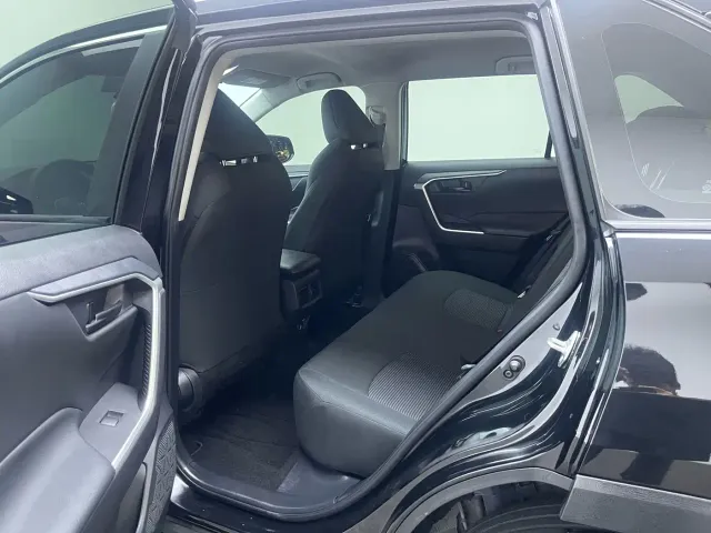 Toyota Wildlander — Фото автомобиля 12