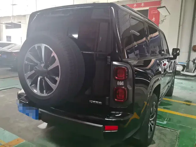 Haval H9 — Фото автомобиля 11