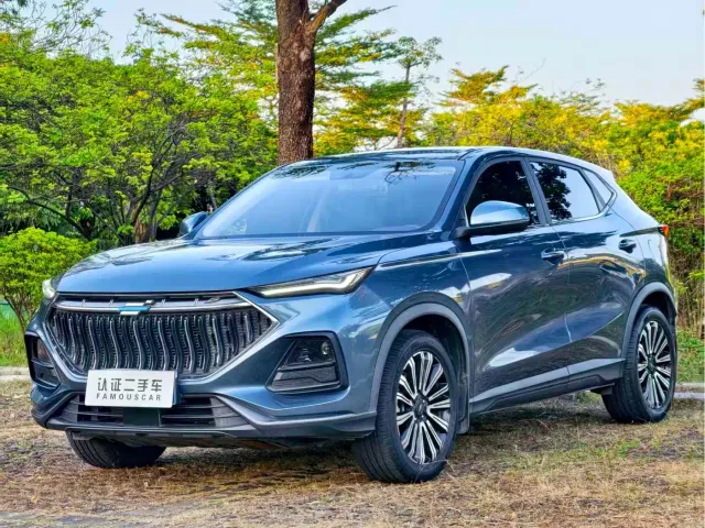 Фотография автомобиля — Changan Oushang X5