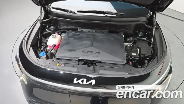 Kia Niro — Фото автомобиля 9