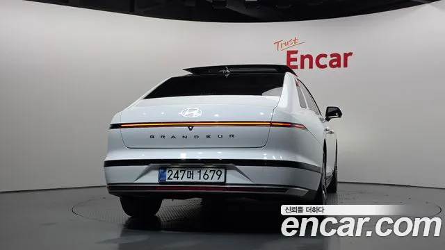 Hyundai Grandeur GN7 — Фото автомобиля 4