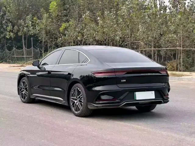 BYD Han — Фото автомобиля 9