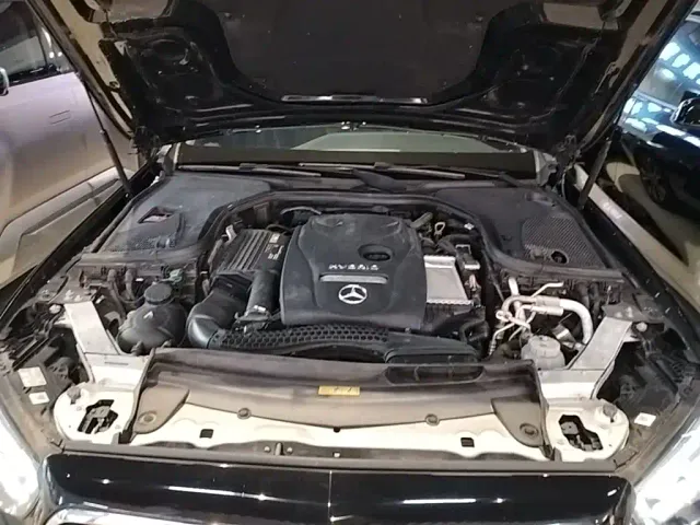 Mercedes-Benz E-Class — Фото автомобиля 19