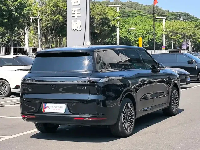 IM Motors LS9 — Фото автомобиля 5