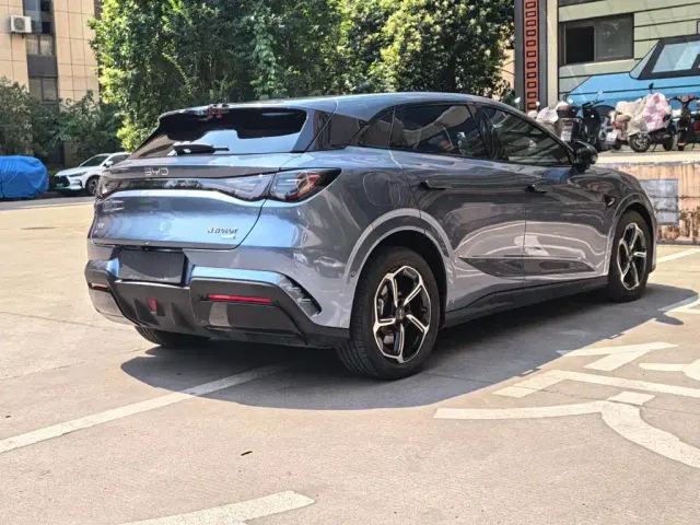 BYD Seal 06 GT — Фото автомобиля 18