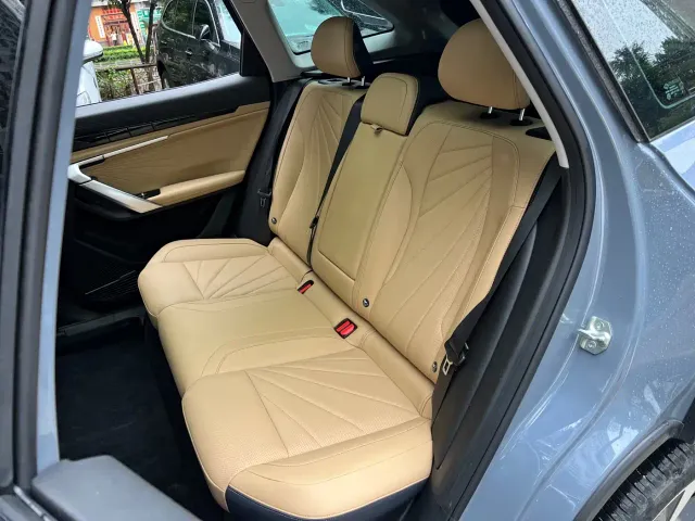 Geely Boyue L — Фото автомобиля 9