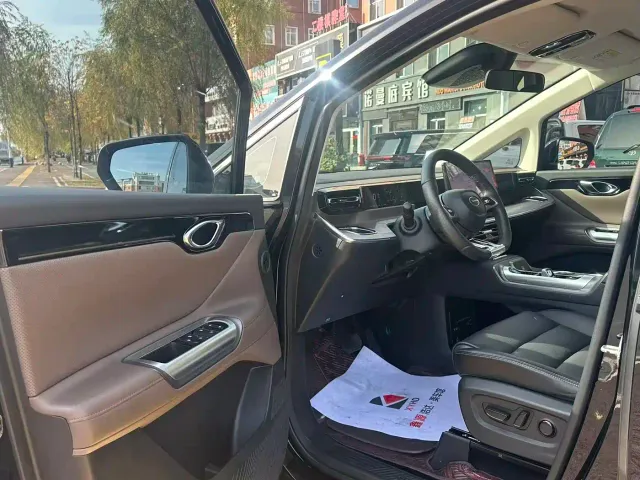 GAC Trumpchi E8 — Фото автомобиля 7