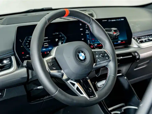 BMW X1 — Фото автомобиля 10