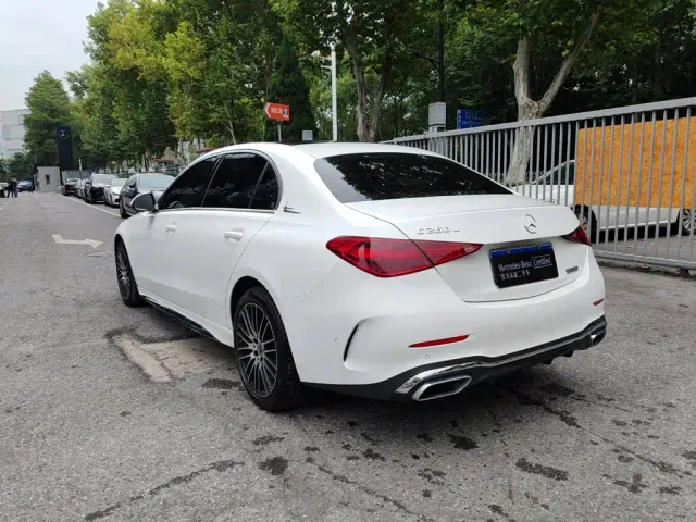 Mercedes-Benz C-Class — Фото автомобиля 4