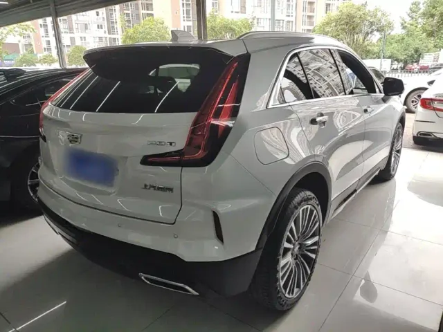 Cadillac XT4 — Фото автомобиля 6