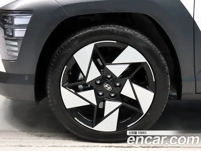 Hyundai Kona Kona (SX2) Бензин 1.6 турбо 2WD — Фото автомобиля 5