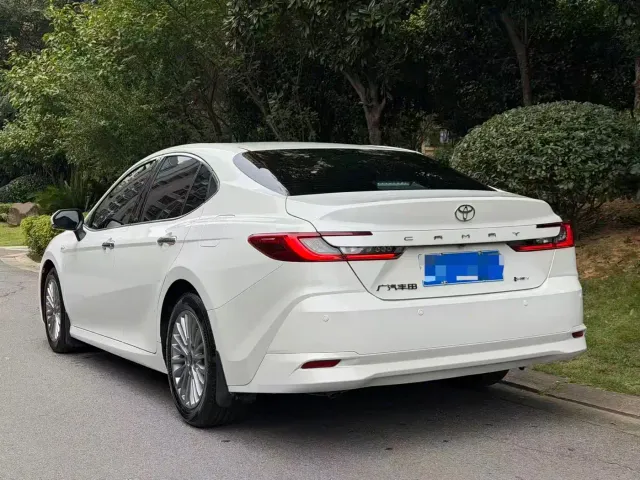 Toyota Camry — Фото автомобиля 7