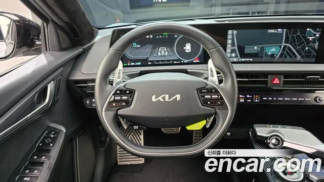 Kia EV6 — Фото автомобиля 13