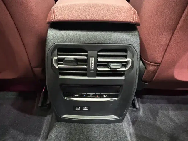 BMW 3 Series — Фото автомобиля 16