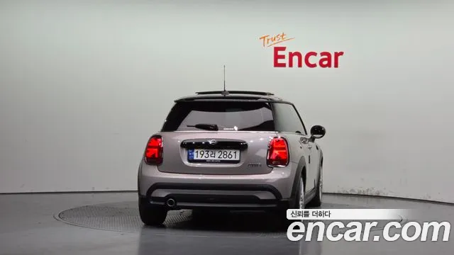 MINI Cooper — Фото автомобиля 4
