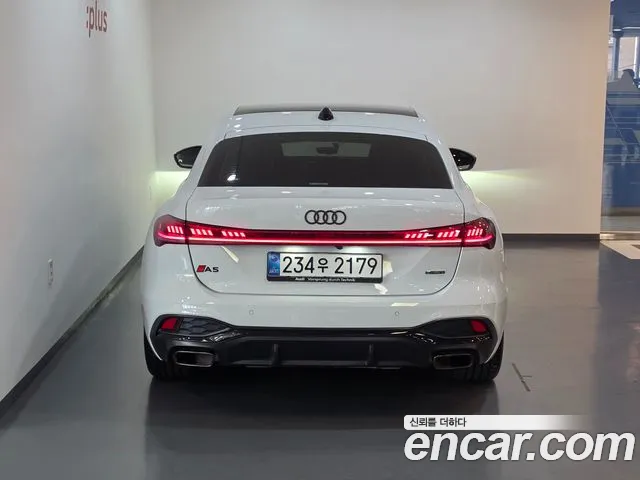 Audi A5 40 TFSI quattro S Line Black Edition — Фото автомобиля 4
