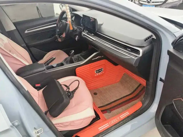 Geely Emgrand — Фото автомобиля 10